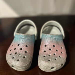 Toddler crocs